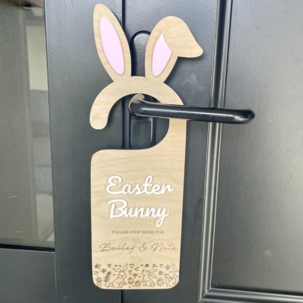 Please stop here easter bunny door sign